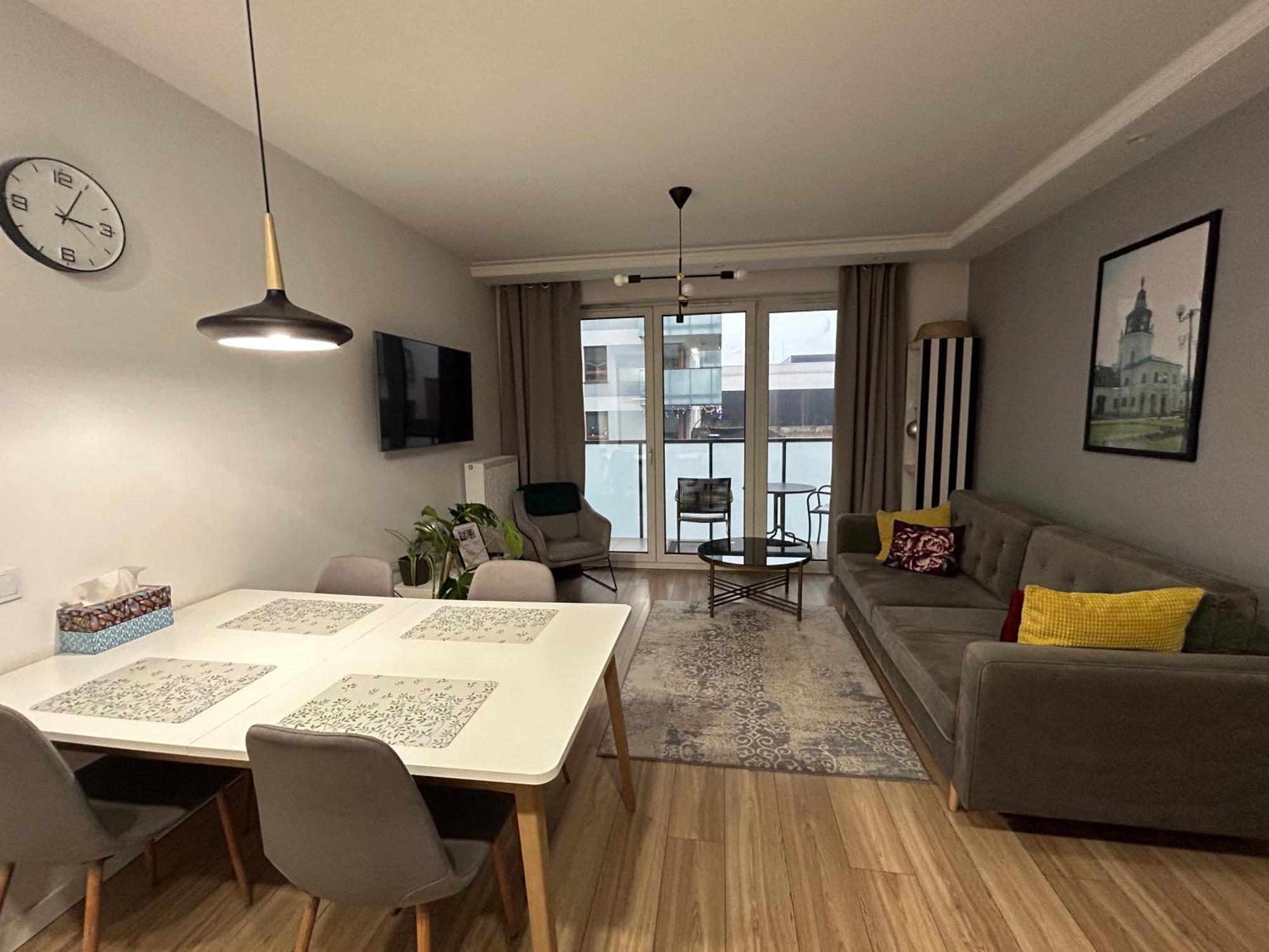 Nowy Apartament W Okolicach Centrum Седлице Екстериор снимка